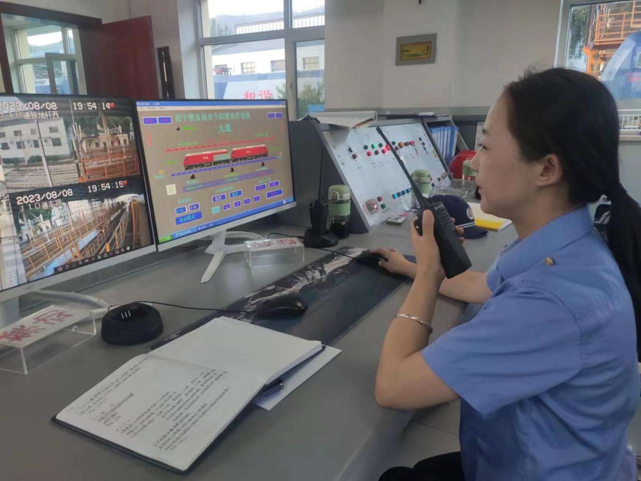 ：24小时守护作业安全的女子班组j9九游会俱乐部登录入口青藏铁路(图2)